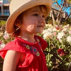 Meet your Posher, Crystal